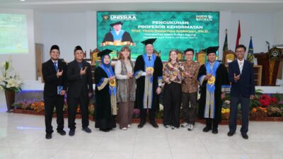 Unissula Angkat Theis R Andersen sebagai Guru Besar Kehormatan, Ini Alasannya