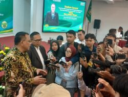Menteri Lingkungan Hidup Ajak Unissula Kawal Solusi Berkelanjutan Atasi Rob dan Abrasi Pantura