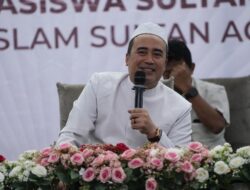 Gus Faiz di Khutbah Wada’ Unissula: Mahasiswa Harus Jadikan Ilmu sebagai Jalan Membahagiakan Orang Tua