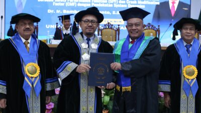 Kembangkan Inovasi Model Prediksi Kecelakaan untuk Mewujudkan Jalan Lebih Aman, Bambang Istiyanto Raih Gelar Doktor di Program Doktor Teknik Sipil Unissula