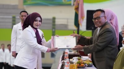 230 Apoteker Baru Unissula Mengikuti Sumpah Profesi Apoteker ke XIV
